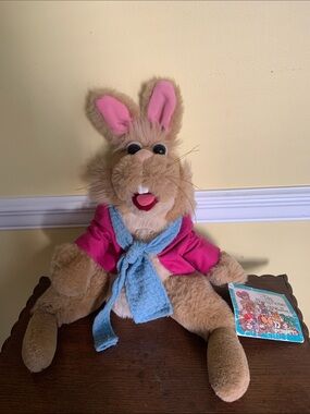 Jim Henson’s Bean The Tale of the Bunny Picnic Stuffed Animal Hand Puppet 1987
